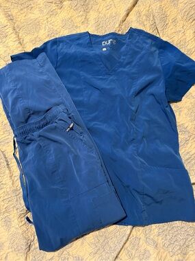 “Pure brand” scrub set
